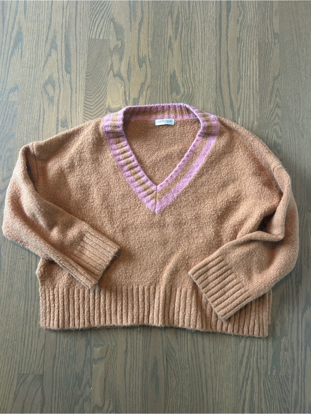Vestique Pullover V-Neck Sweater Pink and Clay size Medium